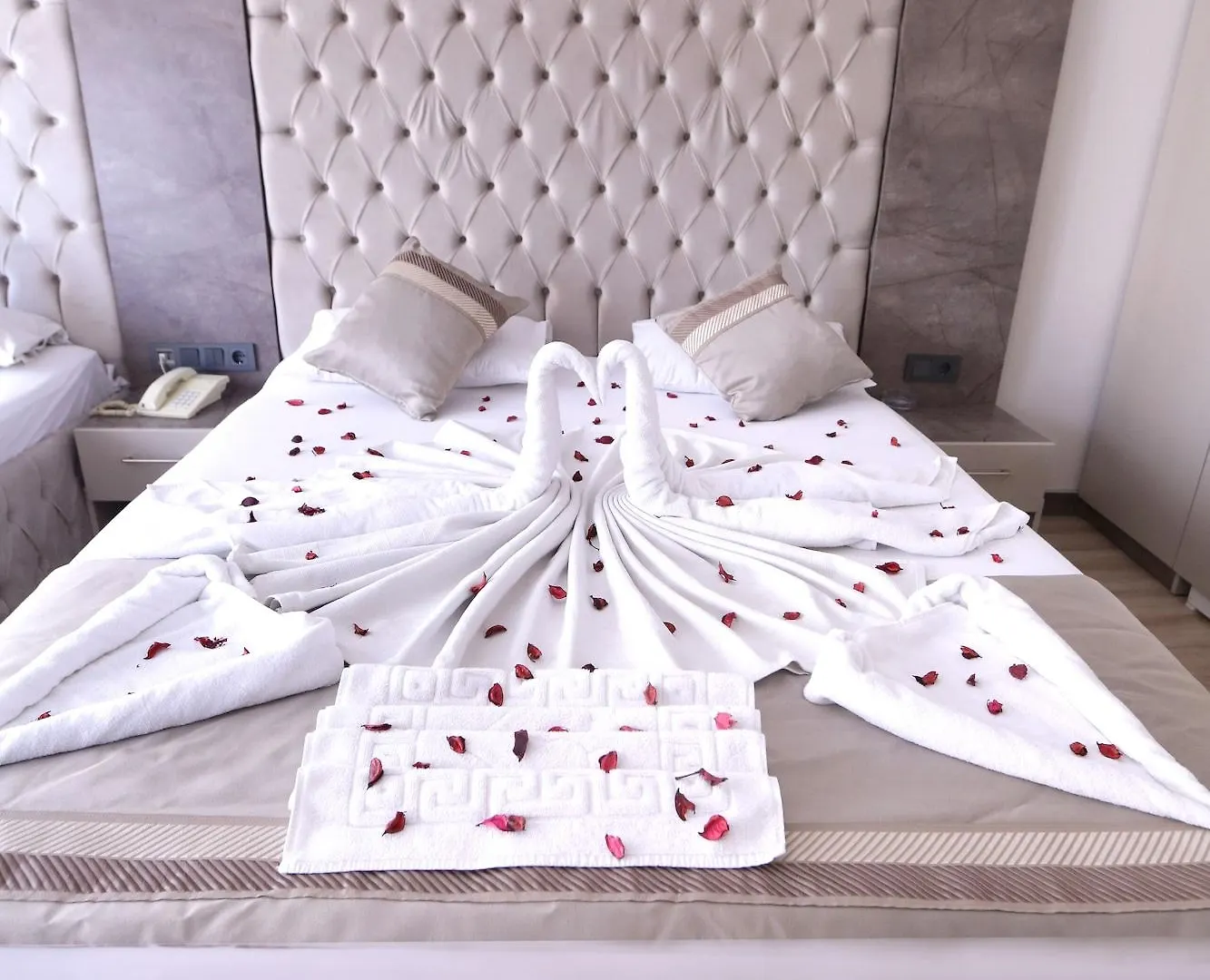אנטליה Kivrak Hotel